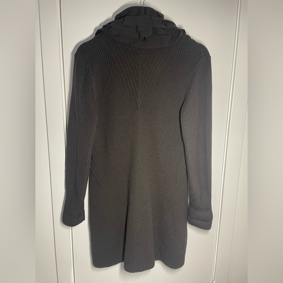 Elie Tahari Cardigan Brown Wool, Ruffle collar. Size L - Picture 3 of 4